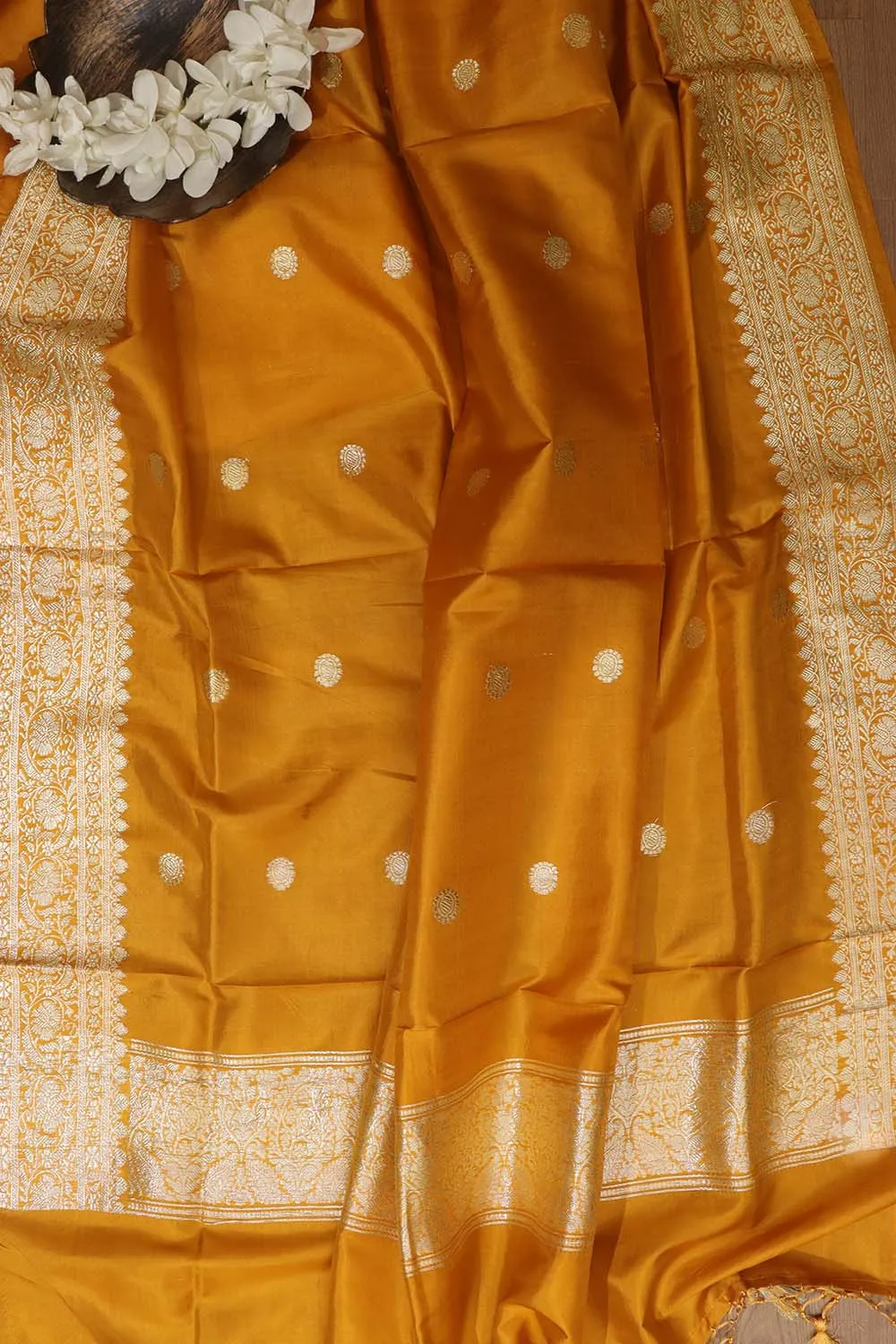 Elegant  Yellow Handloom Banarasi Pure Katan Silk Dupatta