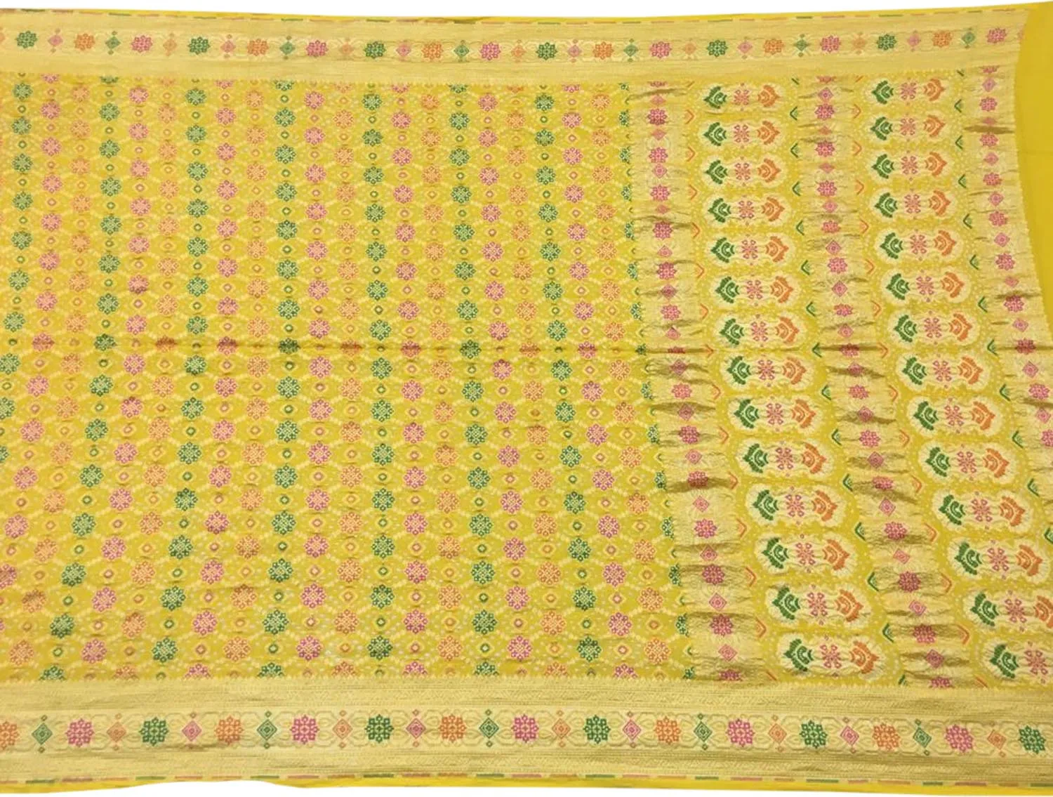 Stunning Yellow Banarasi Bandhani Georgette Saree: A Timeless Classic